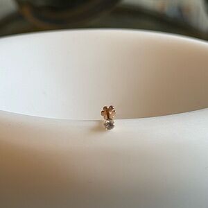 Maria Tash Invisible Set Diamond Threaded Stud – 2.5mm, Rose Gold